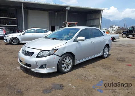 2010 Toyota Corolla S z USA, uszkodzony, nr VIN 2T1BU4EE3AC524100